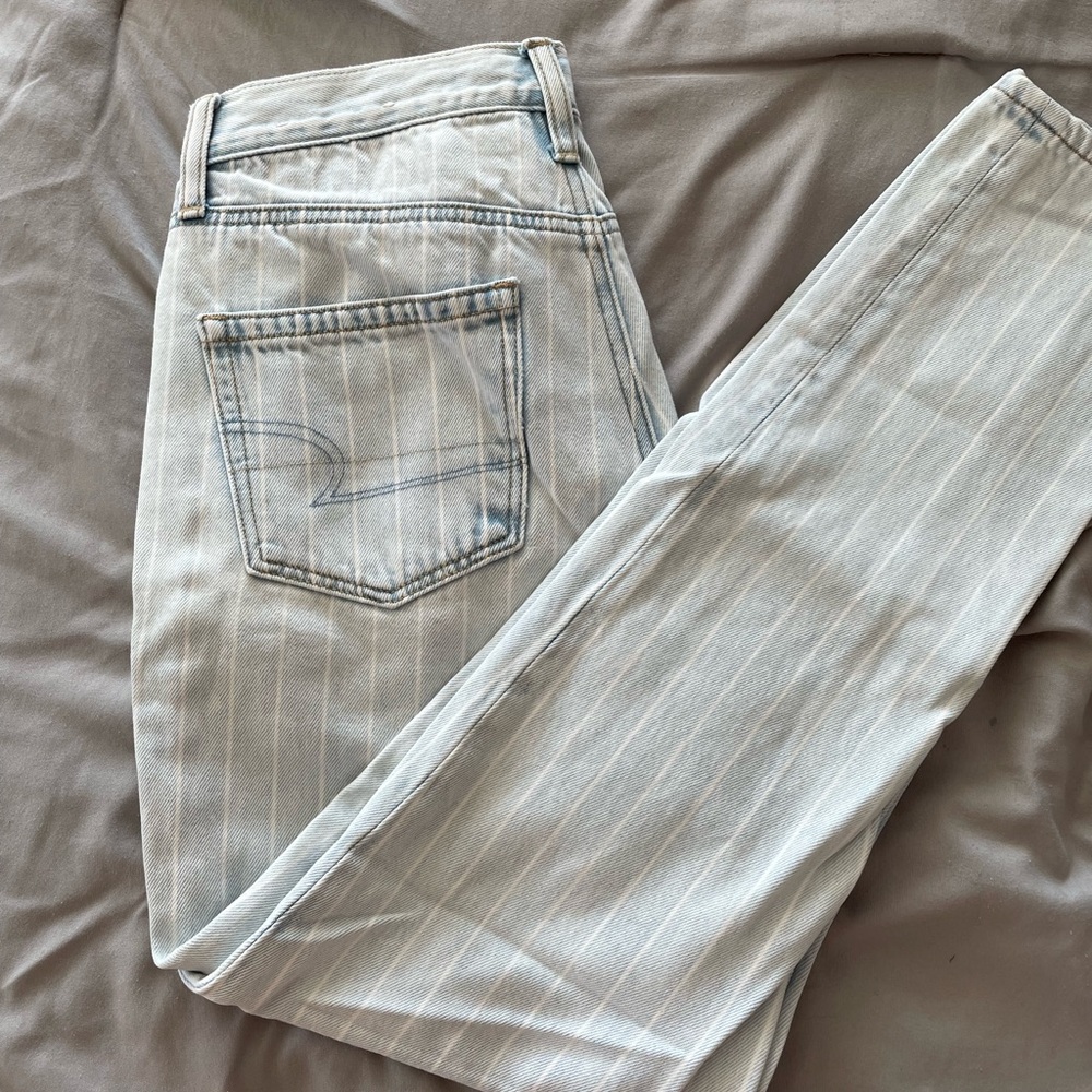american eagle striped mom jean - 

high waisted, striped, size 0